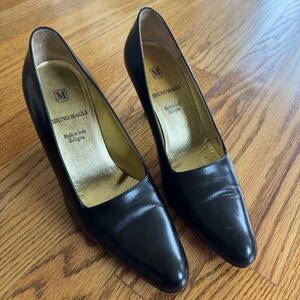 Bruno Magli Size 6.5 Women’s Black Leather Pumps Heels Shoes Made In Italy